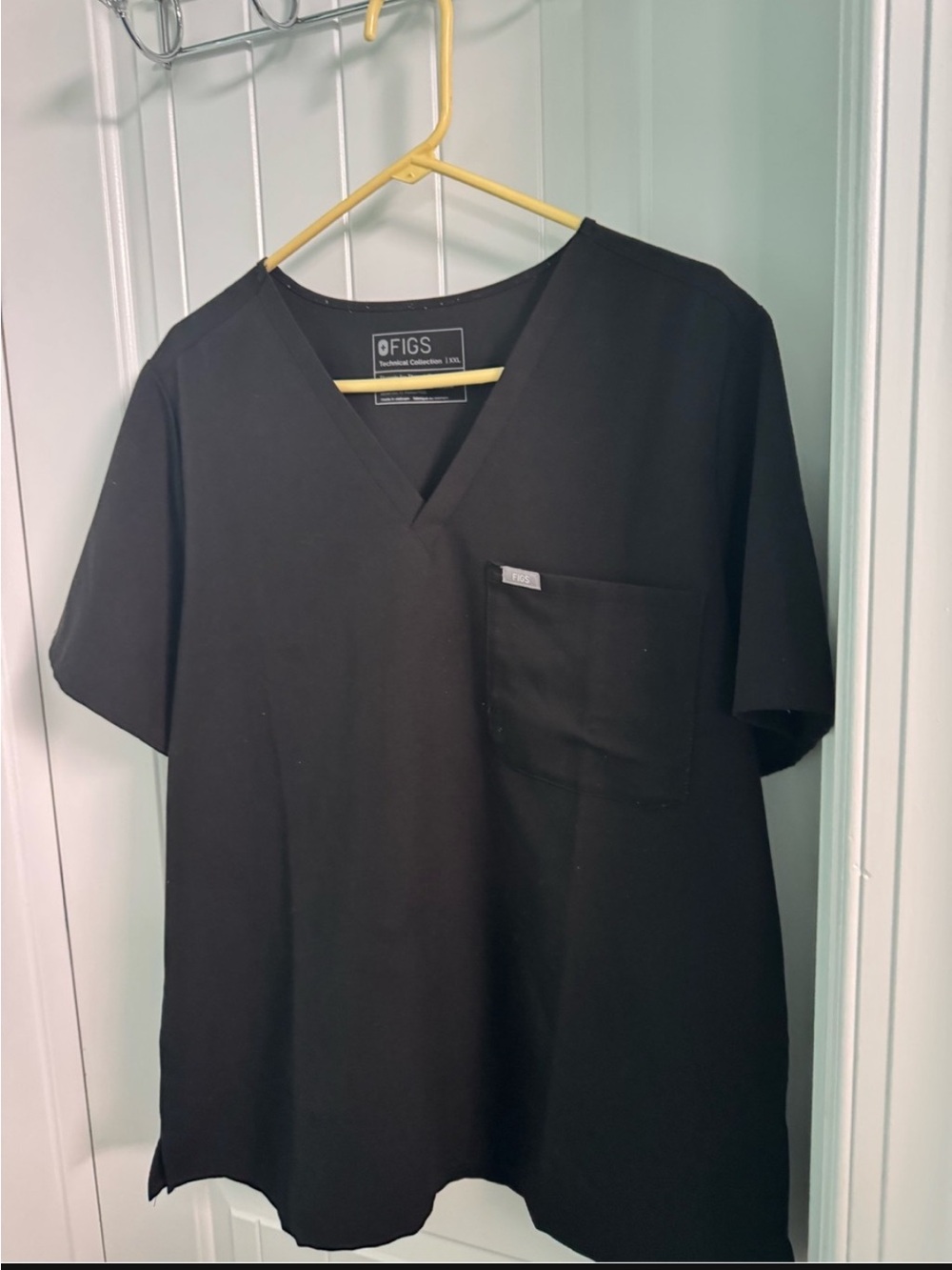 FIGS Black V-Neck Medical Scrub Top